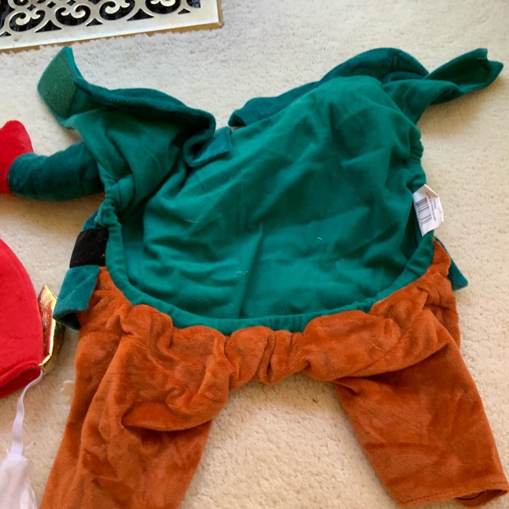ADORABLE CHRISTMAS ELF DOG HALLOWEEN COSTUME OUTFIT WITH CAP AND BEARD - Picture 12 of 16